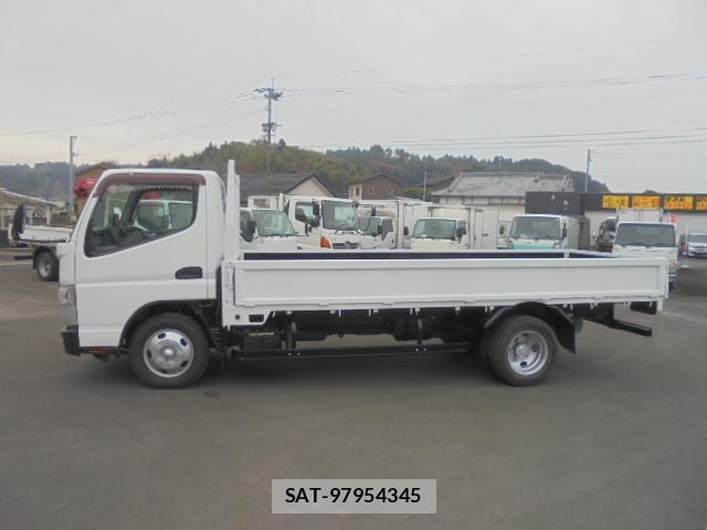 MITSUBISHI FUSO CANTER 2013-04 7819516-1