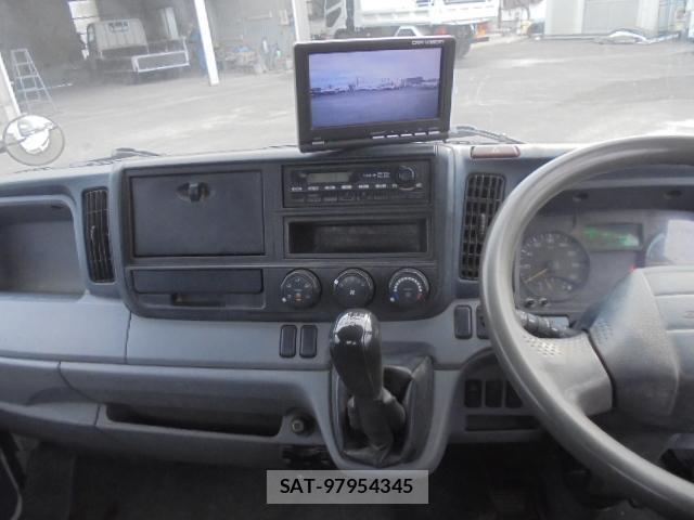 MITSUBISHI FUSO CANTER 2013-04 7819516-10