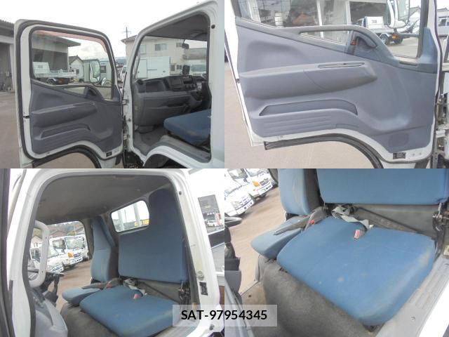 MITSUBISHI FUSO CANTER 2013-04 7819516-2
