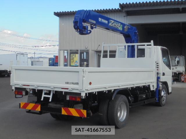 MITSUBISHI FUSO CANTER 2013-08 7819518-19