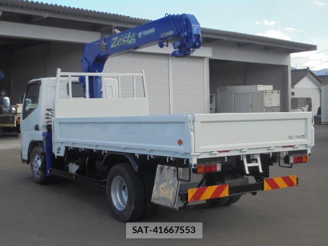 MITSUBISHI FUSO CANTER 2013-08 7819518-3