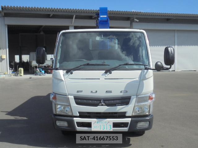 MITSUBISHI FUSO CANTER 2013-08 7819518-4