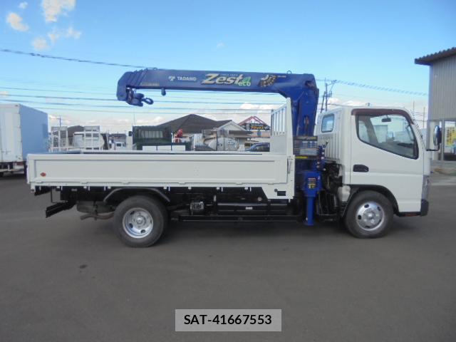 MITSUBISHI FUSO CANTER 2013-08 7819518-6
