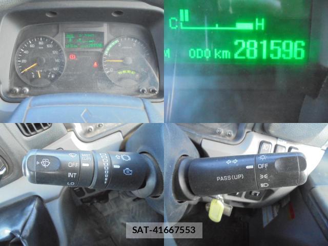 MITSUBISHI FUSO CANTER 2013-08 7819518-9