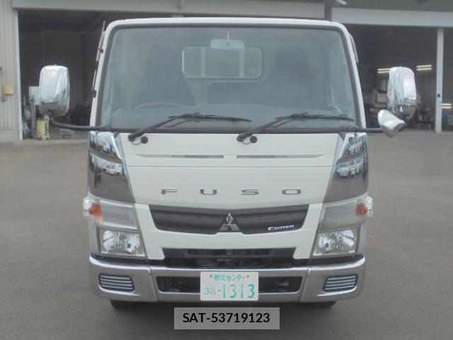 MITSUBISHI FUSO CANTER 2014-10 7819520-4