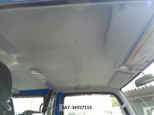 MITSUBISHI FUSO CANTER 2019-06 7819810-9