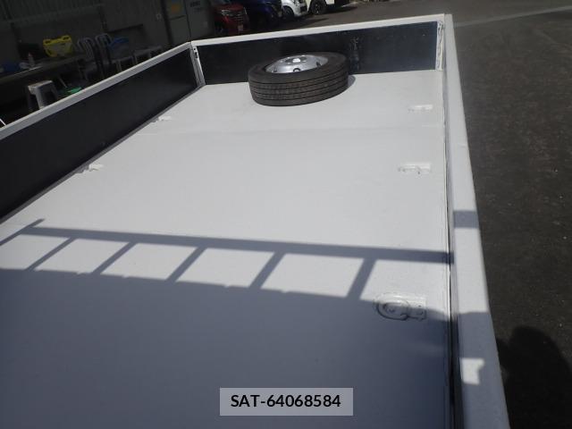 MITSUBISHI FUSO CANTER 2014-07 7820418-4
