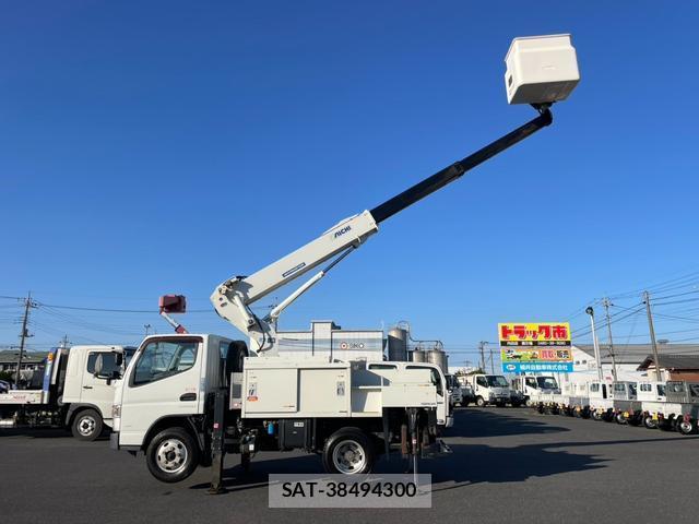 MITSUBISHI FUSO CANTER 2017-12 7820443-12
