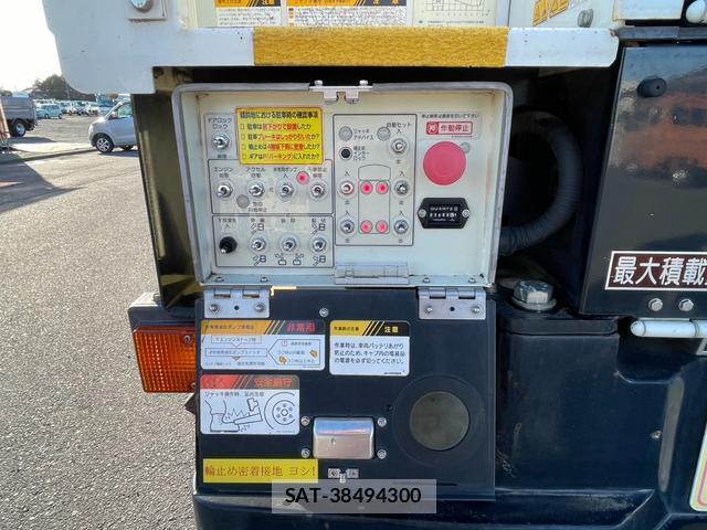 MITSUBISHI FUSO CANTER 2017-12 7820443-18