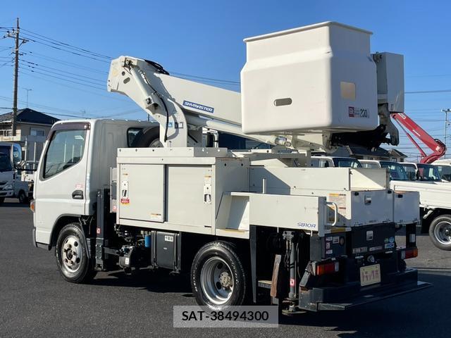 MITSUBISHI FUSO CANTER 2017-12 7820443-6
