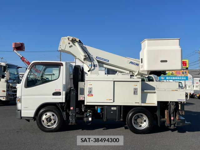 MITSUBISHI FUSO CANTER 2017-12 7820443-7