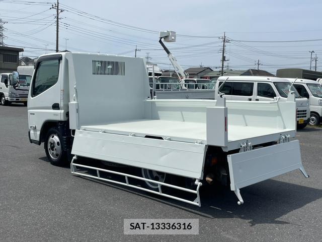 MITSUBISHI FUSO CANTER 2021-07 7820446-10