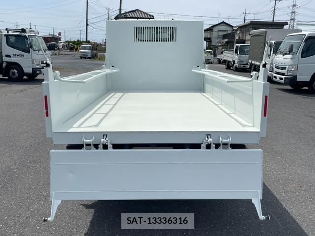 MITSUBISHI FUSO CANTER 2021-07 7820446-8