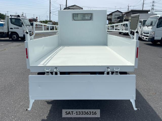 MITSUBISHI FUSO CANTER 2021-07 7820446-9