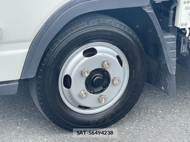 MITSUBISHI FUSO CANTER 2021-12 7820448-18
