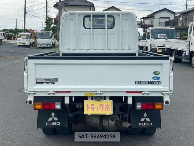 MITSUBISHI FUSO CANTER 2021-12 7820448-5