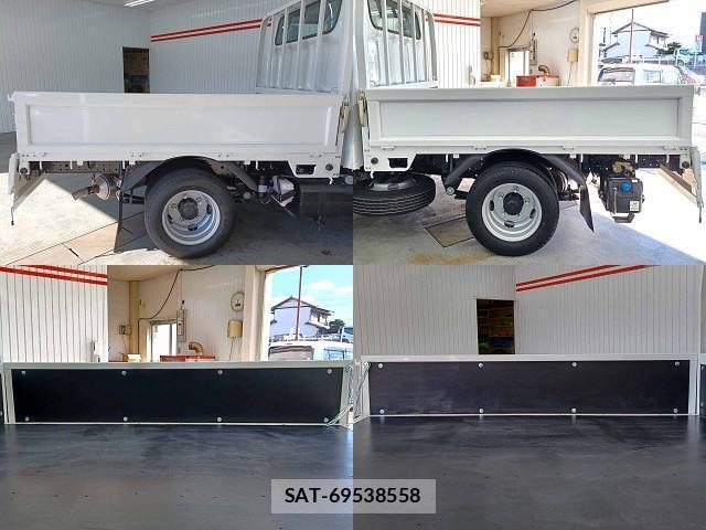 MITSUBISHI FUSO CANTER 2024-08 7820498-6