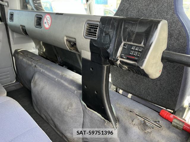 MITSUBISHI FUSO CANTER 2007-02 7820673-16