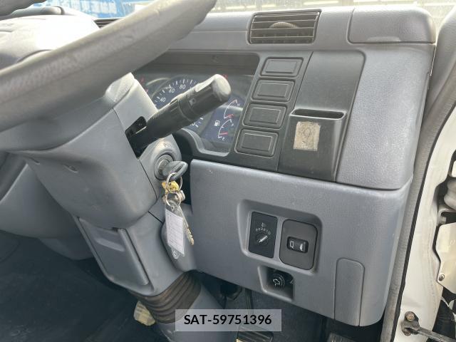 MITSUBISHI FUSO CANTER 2007-02 7820673-5