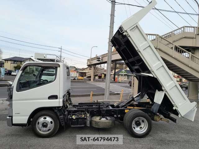MITSUBISHI FUSO CANTER 2014-02 7822818-8