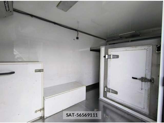 MITSUBISHI FUSO CANTER 2015-03 7822822-12
