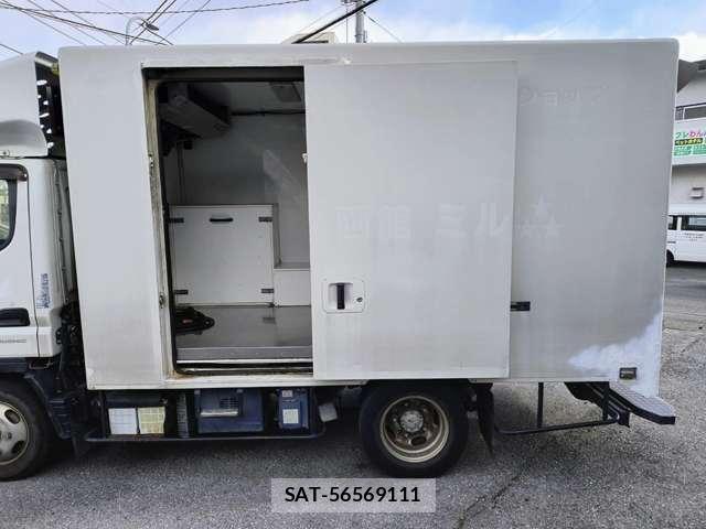 MITSUBISHI FUSO CANTER 2015-03 7822822-8