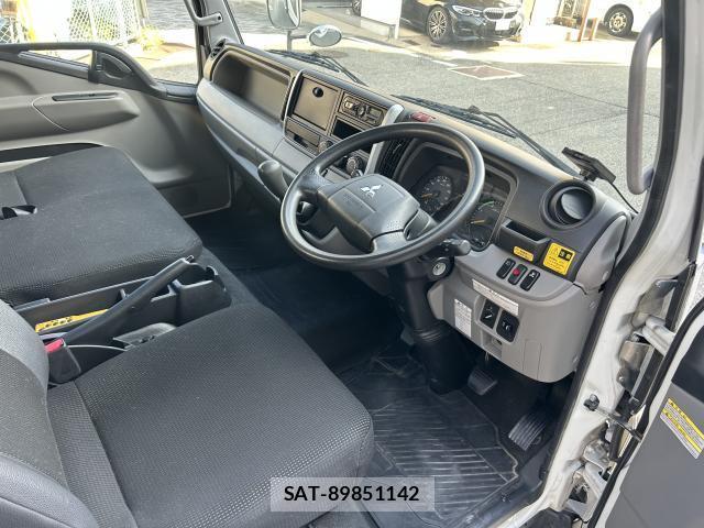 MITSUBISHI FUSO CANTER 2018-03 7822957-2