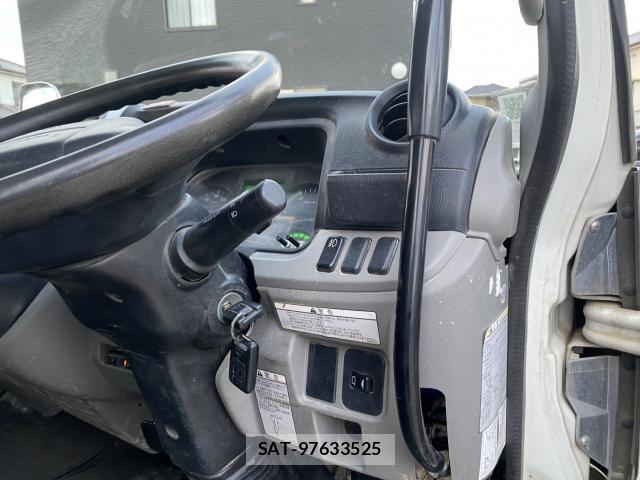 MITSUBISHI FUSO CANTER 2017-03 7822998-14