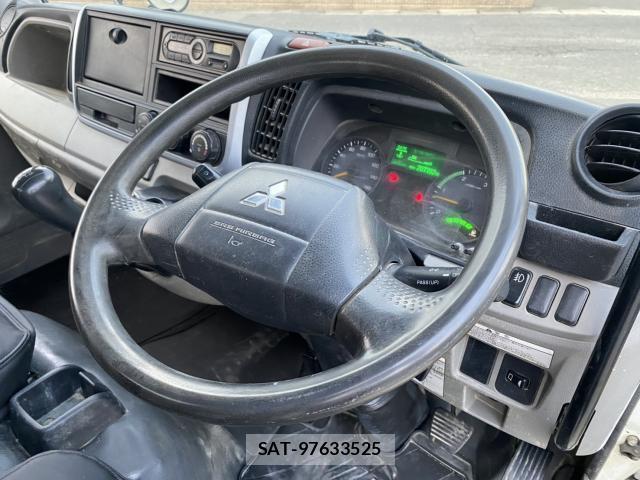 MITSUBISHI FUSO CANTER 2017-03 7822998-15