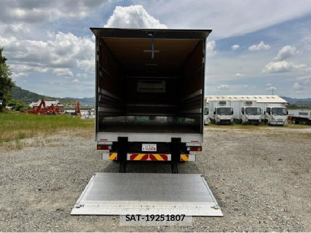 MITSUBISHI FUSO CANTER 2021 7823206-4