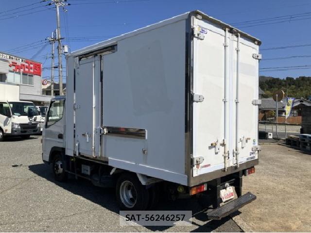 MITSUBISHI FUSO CANTER 2016 7823210-10