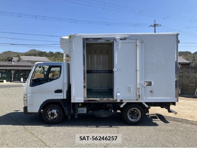 MITSUBISHI FUSO CANTER 2016 7823210-12