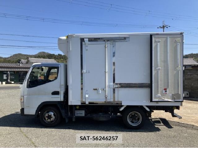 MITSUBISHI FUSO CANTER 2016 7823210-14