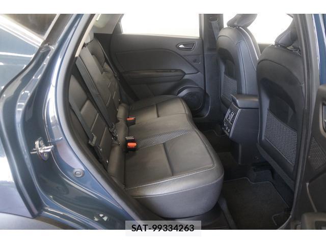 Renault CAPTUR 2021-02 7813566-6