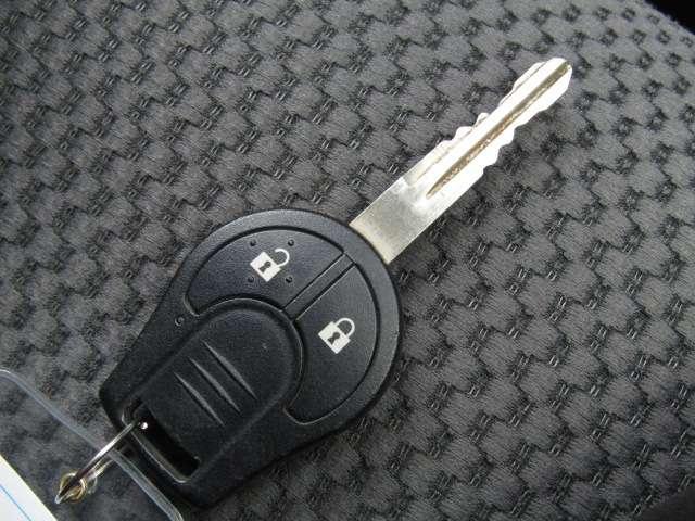 Nissan CARAVAN BUS 2023-08 7812858-9