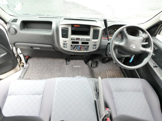 Nissan CARAVAN BUS 2011-07 7815307-6