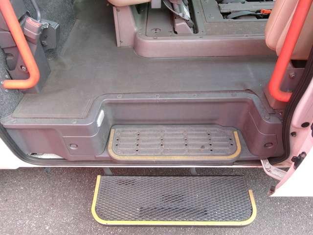 Nissan CARAVAN BUS 2013-02 7823302-16