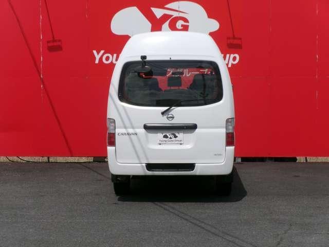 Nissan CARAVAN BUS 2013-02 7823302-4