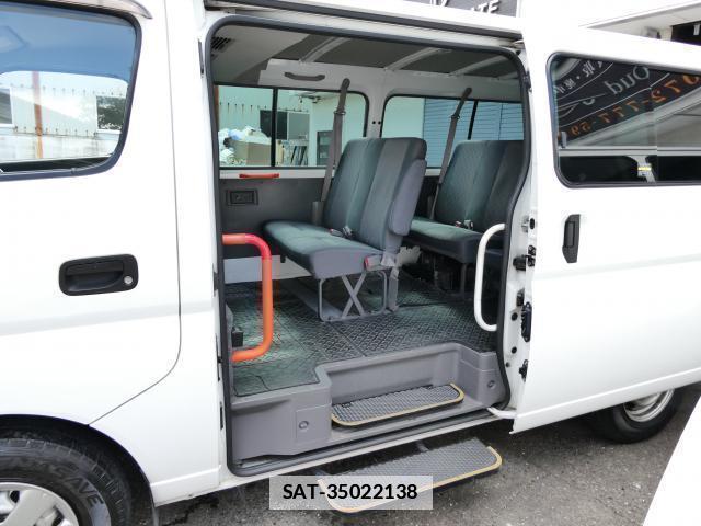 Nissan CARAVAN COACH 2012-07 7815304-3