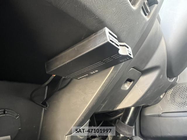 Nissan Caravan 2008-11 7812841-10