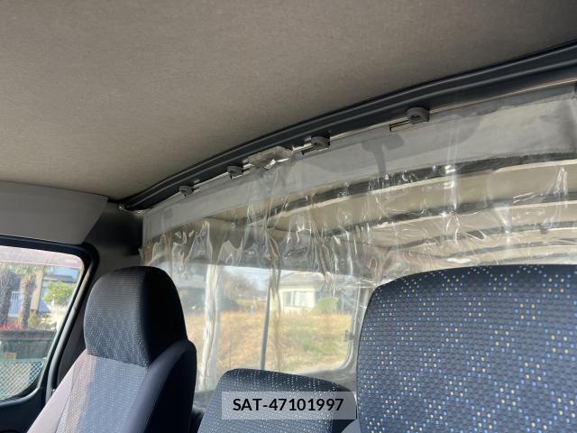 Nissan Caravan 2008-11 7812841-12