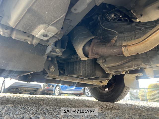 Nissan Caravan 2008-11 7812841-13