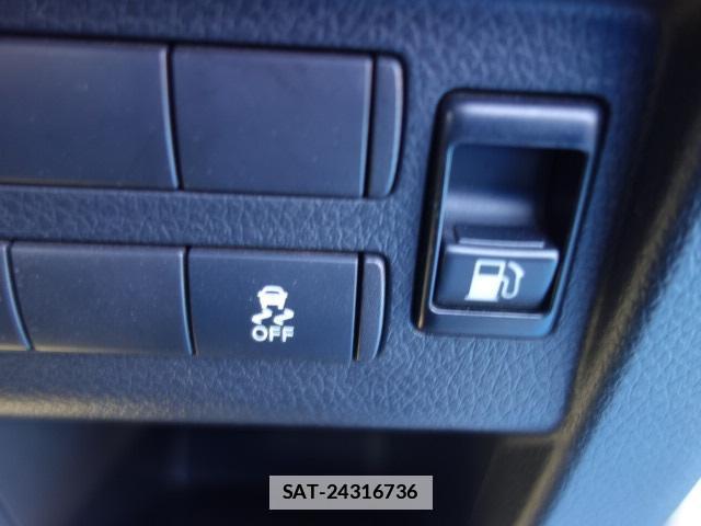 Nissan Caravan 2022-03 7813175-18