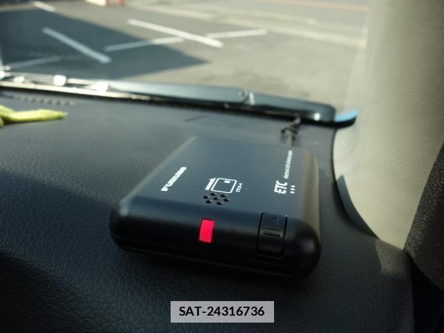 Nissan Caravan 2022-03 7813175-19