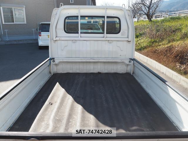 Suzuki CARRY TRUCK 2003-04 7819638-5