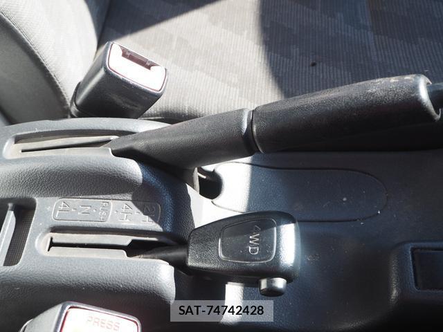 Suzuki CARRY TRUCK 2003-04 7819638-8