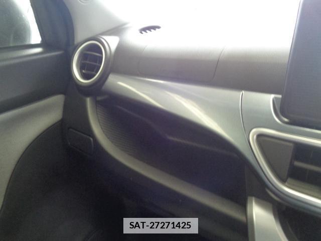 Daihatsu CAST 2015-11 7817147-16