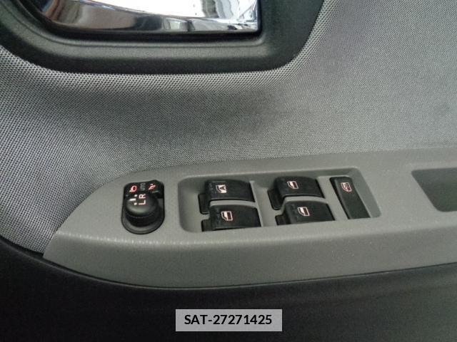 Daihatsu CAST 2015-11 7817147-8