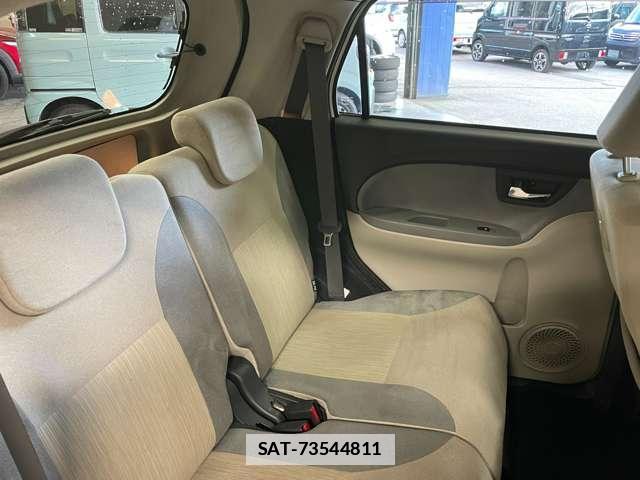 Daihatsu CAST 2015-12 7818367-12