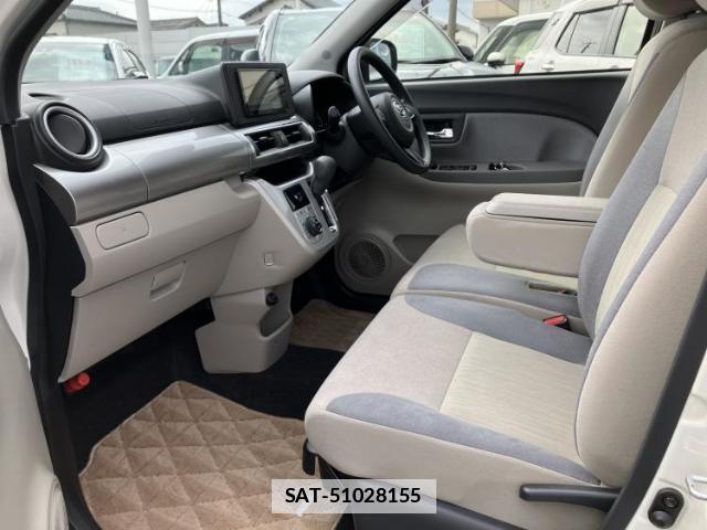 Daihatsu CAST 2018-02 7821093-5